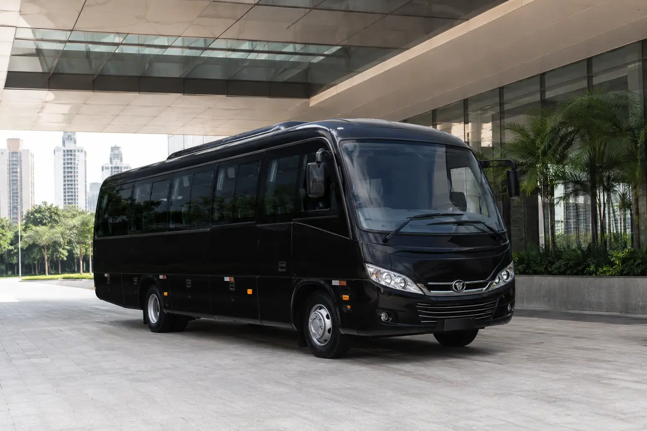 Micro-ônibus executivo preto